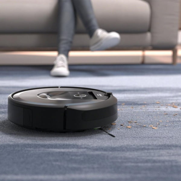 Робот-пылесос для сухой и влажной уборки Roomba i8